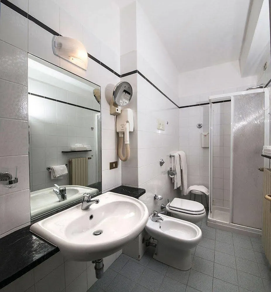 Albergo Moderno Lovere Hotel